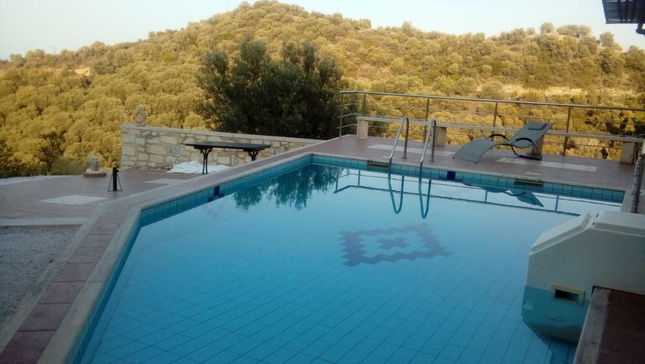 Bio Energy Villa Antonis Stalós Екстериор снимка